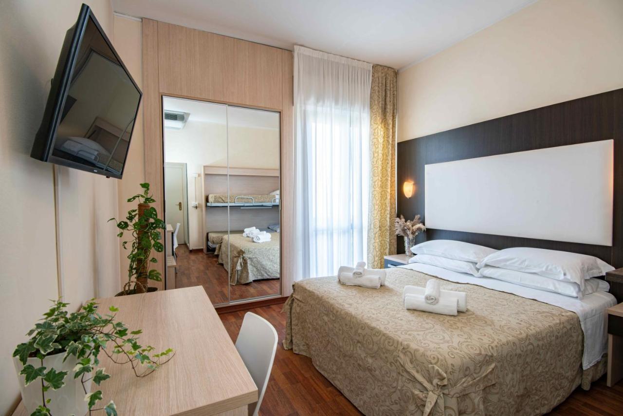 Hotel Baby B&B Milano Marittima Ngoại thất bức ảnh