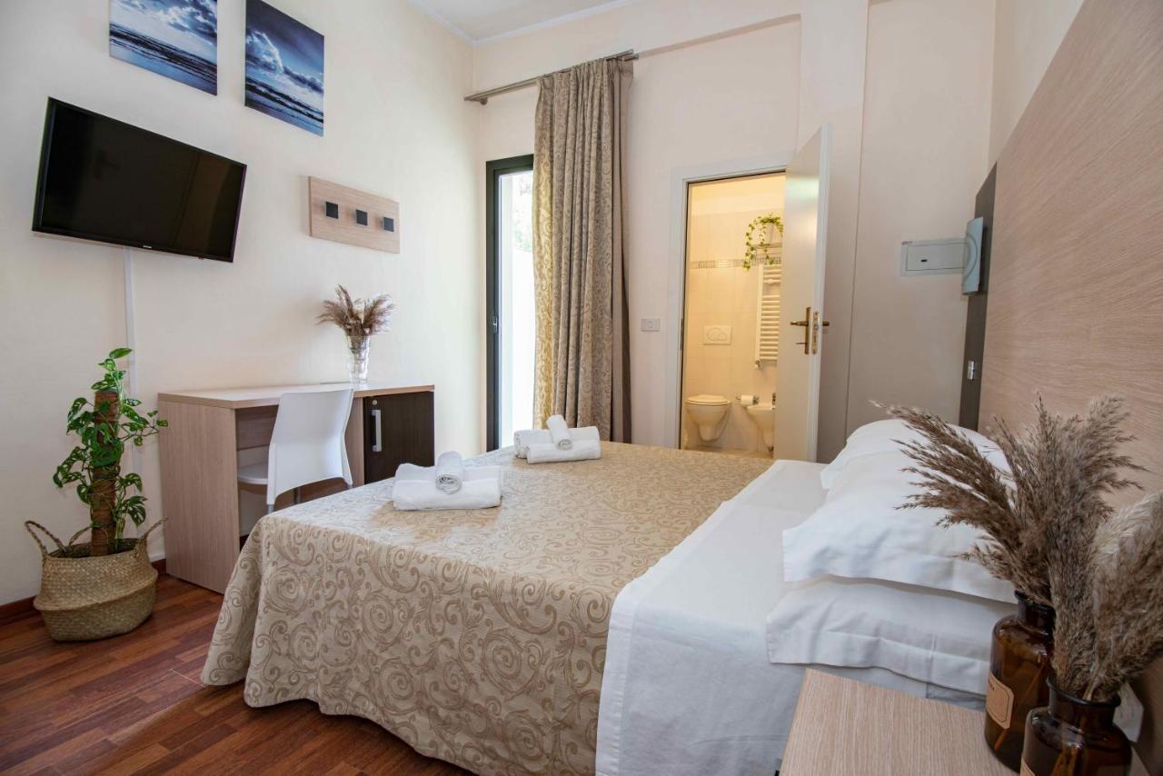 Hotel Baby B&B Milano Marittima Ngoại thất bức ảnh