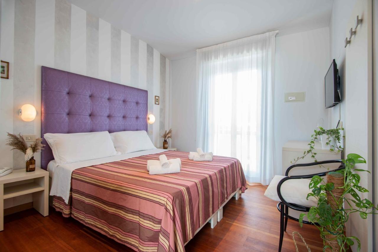 Hotel Baby B&B Milano Marittima Ngoại thất bức ảnh