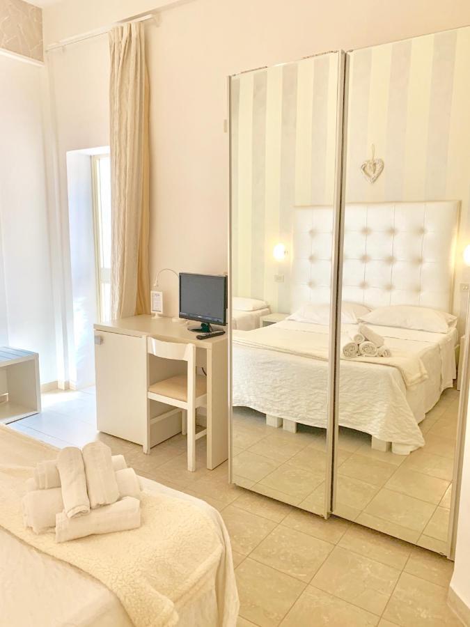 Hotel Baby B&B Milano Marittima Ngoại thất bức ảnh