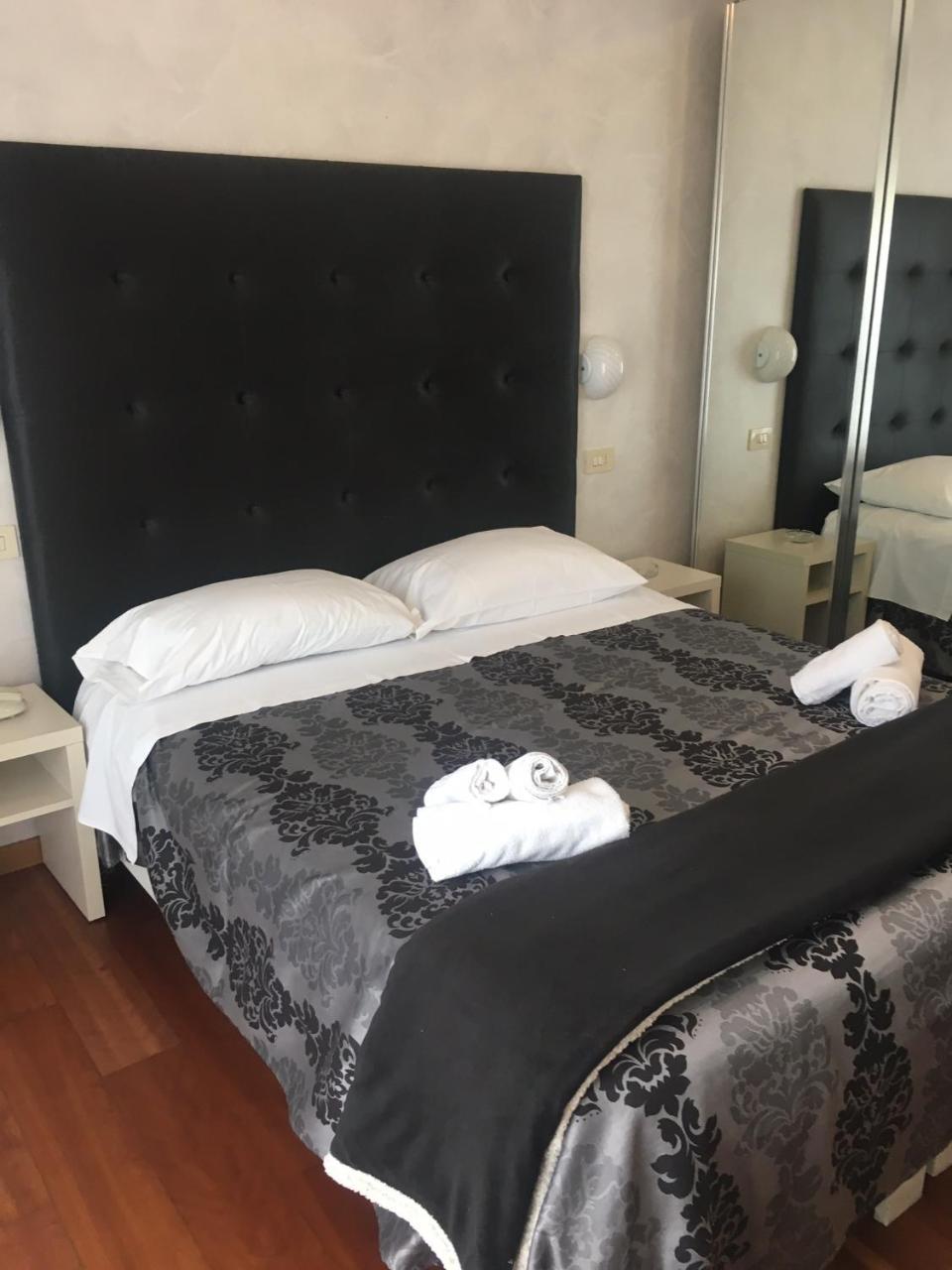 Hotel Baby B&B Milano Marittima Ngoại thất bức ảnh