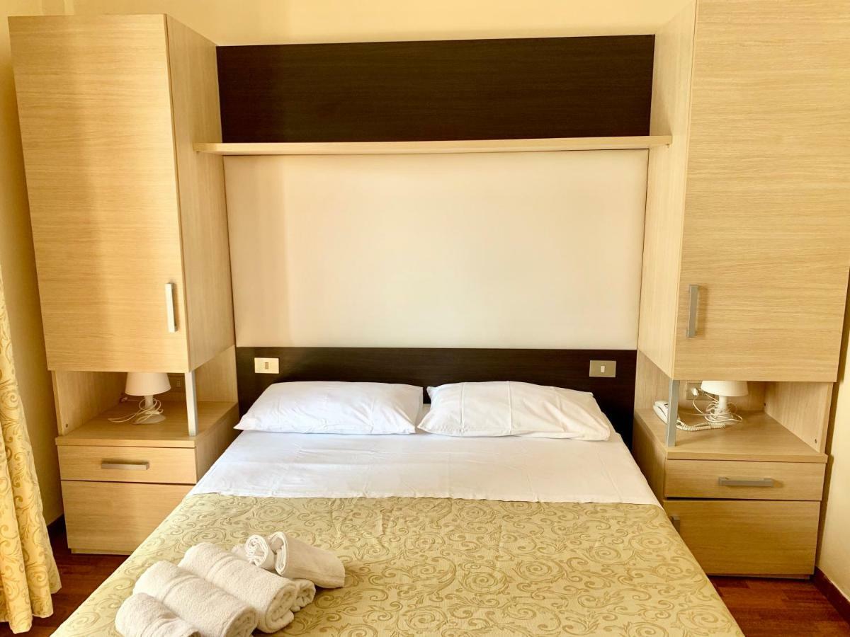 Hotel Baby B&B Milano Marittima Ngoại thất bức ảnh